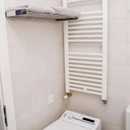 Paul'S Place. New Rooftop Apartment In Downtown סיביו מראה חיצוני תמונה